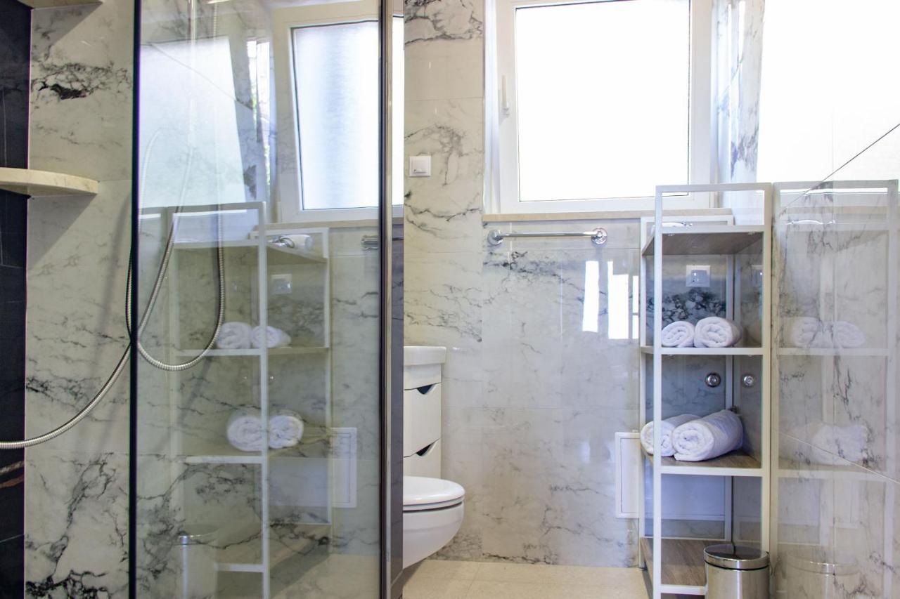 Apartment Gallery - View Of The Old Town & Free Parking Dubrovnik Exterior photo