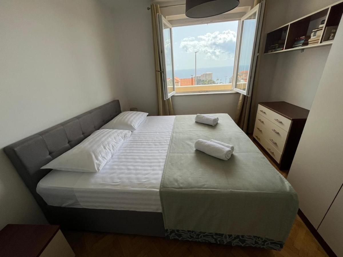 Apartment Gallery - View Of The Old Town & Free Parking Dubrovnik Exterior photo